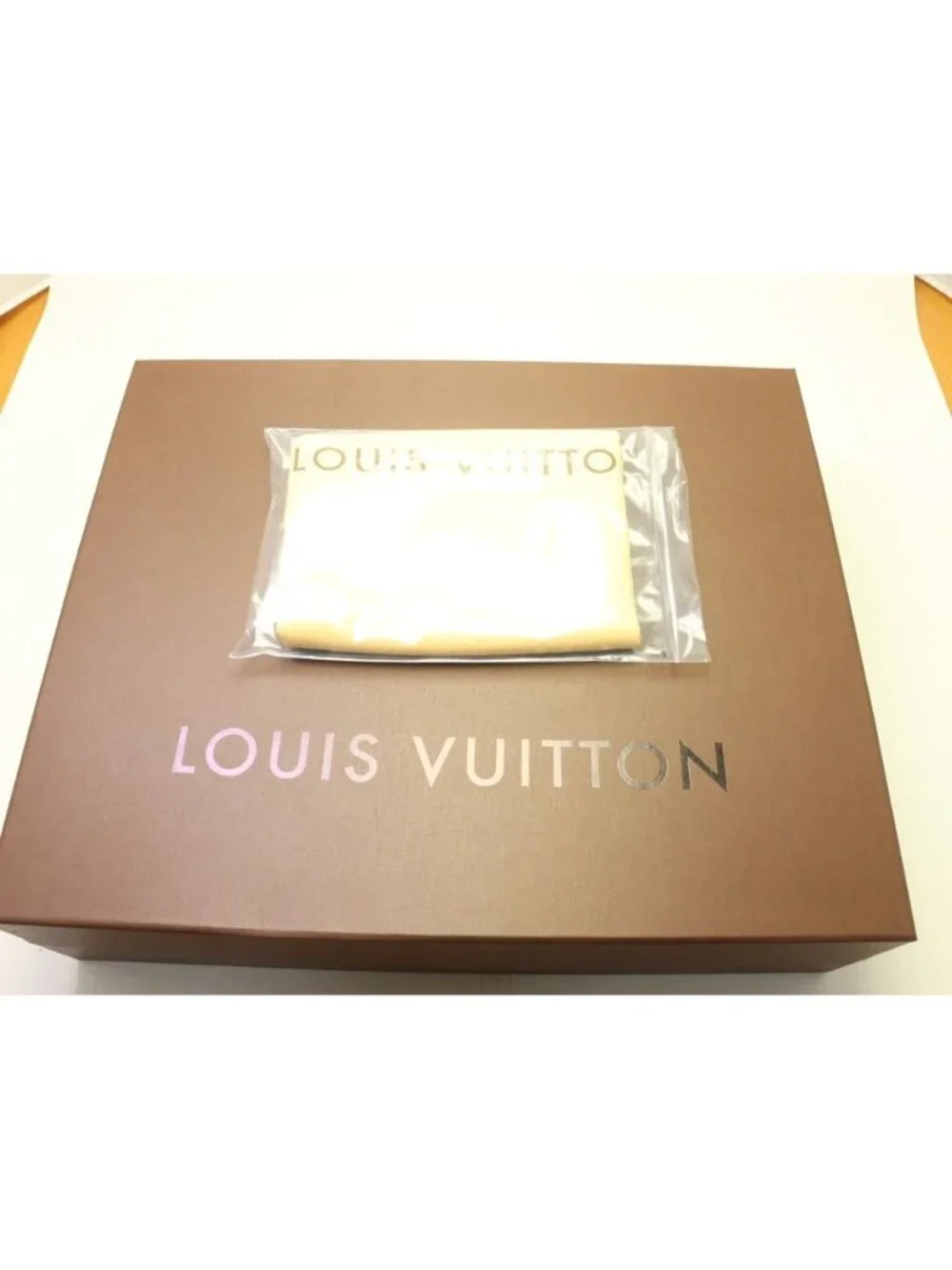 Louis Vuitton Daniel GM Damier Graphite Shoulder Bag